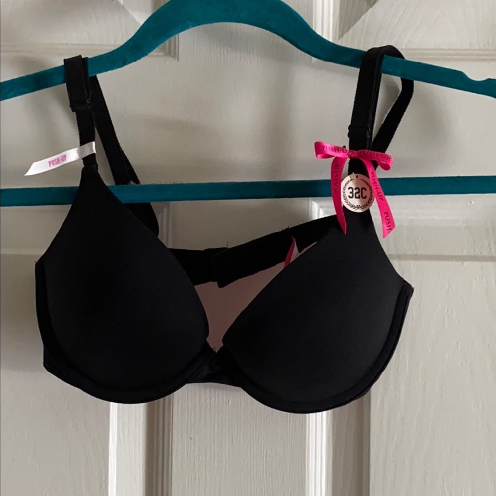 NWT Victoria’s Secret Wear Everywhere Push Up Bra